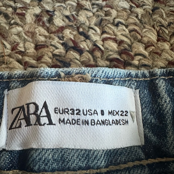 Zara jean shorts - Picture 3 of 3